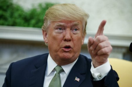 Tramp “The Washington Post” qəzetini ittiham etdi