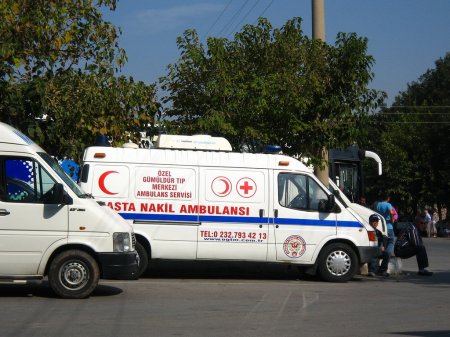 Türkiyədə hərbçiləri daşıyan avtobus aşıb