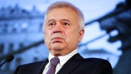 Vahid Ələkbərov bir günə 1 milyard dollar itirdi