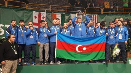 Firdovsi Umudov: “Bayrağı bu cür yüksəldərlər”