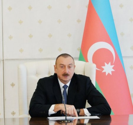 İlham Əliyev: “Bizim kifayət qədər şərab zavodlarımız var, amma onların əksəriyyəti çox zəif işləyir”