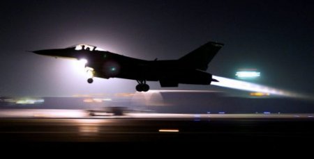 Müharibə başladı: Qırıcılar gecə bombardman etdi