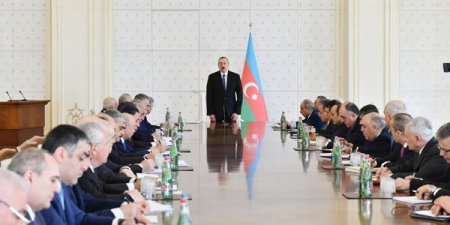 Azərbaycan hökuməti nə vaxt istefaya göndəriləcək?