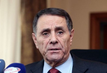 Yeni baş nazir ilk çıxışını etdi