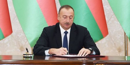 İlham Əliyev 2 naziri və 2 komitə sədrini işdən çıxartdı