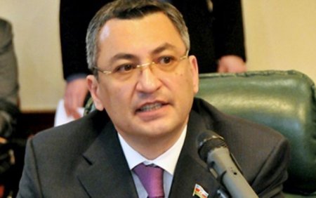 “Qaçqınkom”un yeni sədri mənzilləri düzgün böləcəyinə söz verdi