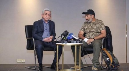 Paşinyan Serj Sarkisyanın istefasını şərh edib