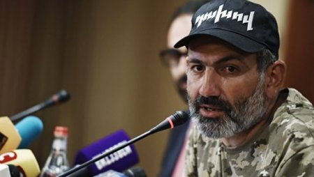 Ermənistan hökuməti Paşinyanla danışıqları dayandırdı