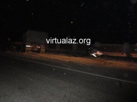 Salyanda dəhşətli qəza: “Mercedes” iki yerə parçalandı, iki nəfər həlak oldu