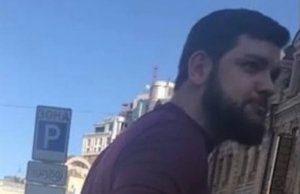 Kiyevdə deputatın çənəsini sındırmış çeçen Bakıda sərbəst buraxıldı