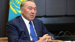 Nazarbayev Qara və Xəzər dənizləri arasında kanal çəkmək istəyir