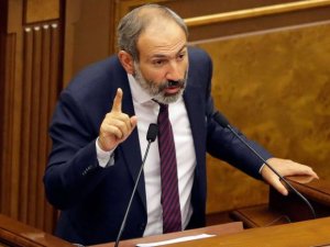 Paşinyan: Sarkisyanla yalnız Qarabağla bağlı görüşə bilərik