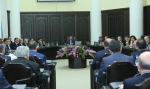 Rusiyada Paşinyanın axırına çıxmaq çağırışları Rusiyada Paşinyanın axırına çıxmaq çağırışları