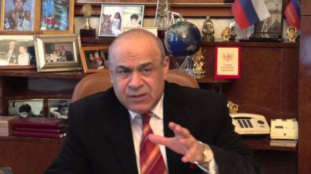 Rusiya deputatı və senatoru azərbaycanlı biznesmenə təzyiqlər haqda