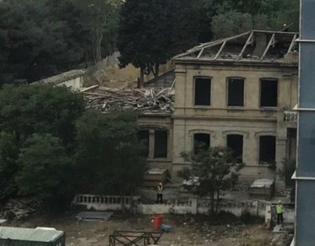 Tağıyevin daha bir evi sökülür