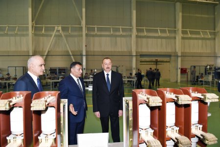İlham Əliyev Bakıda zavodun açılışında iştirak edib