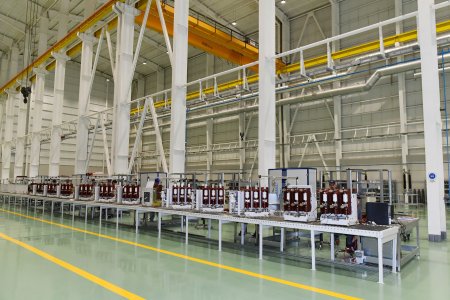 İlham Əliyev Bakıda zavodun açılışında iştirak edib