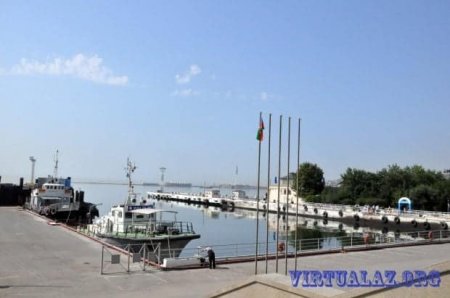 Türkmənlərin Bakıya axını: hamam dəsmalı satıb dollar aparırlar