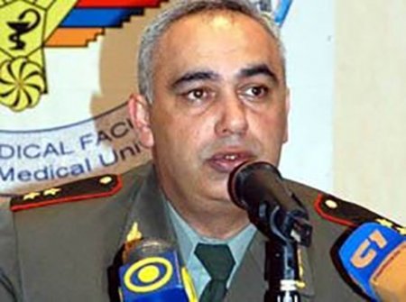 Ermənistanda yeni Baş qərargah rəisinin yararsız biri olduğu açıqlandı