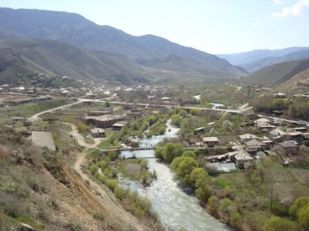 Ermənilər ordumuzun Naxçıvandakı yeni mövqelərinin fotolarını yaydı