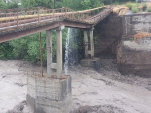 Göyçayda körpü dağılıb, evlər uçmaq təhlükəsi qarşısındadır