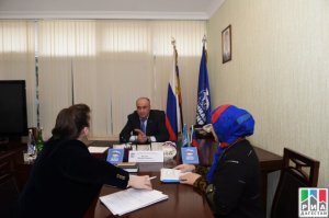 Korrupsioner məmur həbsdən yayınmaq üçün dağlara qaçdı, Azərbaycana keçmək istəyir Korrupsioner məmur həbsdən yayınmaq üçün dağlara qaçdı, Azərbaycana keçmək istəyir