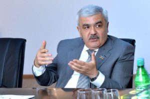 Rövnəq Abdullayev: Azərbaycan qazının Avropaya nəqli Türkiyənin mövqeyini gücləndirəcək