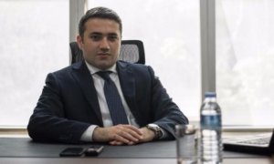 Bankir Zeynalovun maxinasiyaları, “GünayBank”da batan on milyonlarla dollar qara pullar Bankir Zeynalovun maxinasiyaları, “GünayBank”da batan on milyonlarla dollar qara pullar