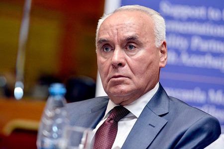 Mahmud Məmmədquliyev Ermənistana gedir