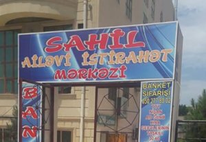 Hakimiyyət Bakıda 14 yaşlı qızın toyuna müdaxilə etdi Hakimiyyət Bakıda 14 yaşlı qızın toyuna müdaxilə etdi