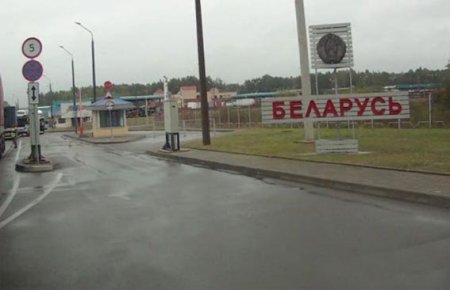 Lukaşenko yenə Moskvaya qarşı bunt qaldırdı