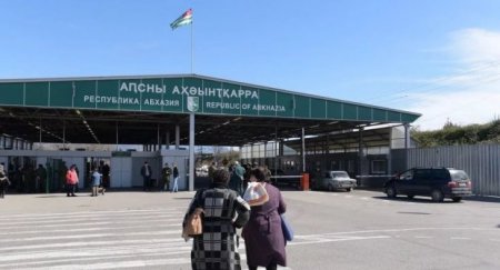 Ermənistan sərhədini Abxaziya “pasportu” ilə keçdi, QHT-lər etiraza qalxdı