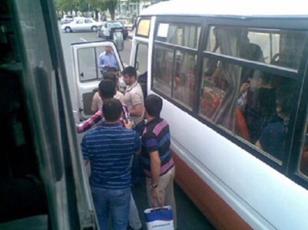 Bakıda sərnişin daşıma: Tamamilə kriminallaşmış sahə...
