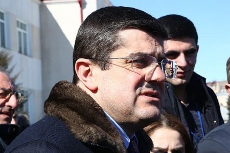 İstefaya gedən “baş nazir” Arutyunyan Cəbrayıl və Ağdam torpaqlarını taladığını açıqladı