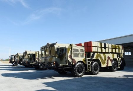 "Polonez" raket kompleksləri artıq Bakıda!