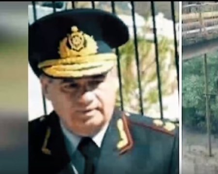 Rəis jurnalisti söydü: “Sənin var yoxunu....“