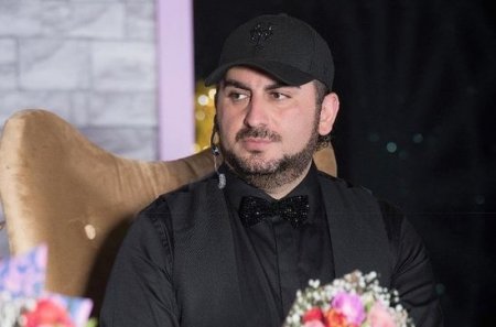 Canlı yayımda müğənnini biabır etdilər