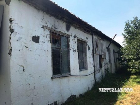 Göyçayın Potu kəndində çar II Nikolayın vaxtında tikilmiş məktəb binasının halı