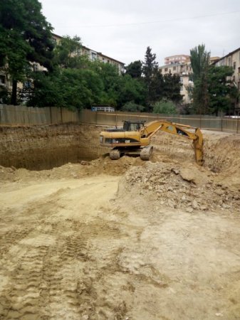 Milli Məclisin deputatına məxsus şirkət Bakı sakinlərinin yuxusuna haram qatdı