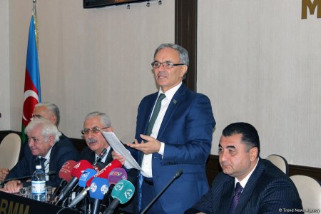 Əflatun Amaşov: “Mənə elə gəlir ki, Zaxarova özü ayrıca anti-Azərbaycan adasıdır”