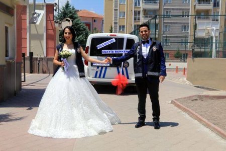 Polis avtomobilini gəlin maşını etdilər