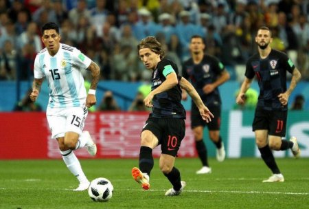 Messili Argentinanı darmadağın etdilər