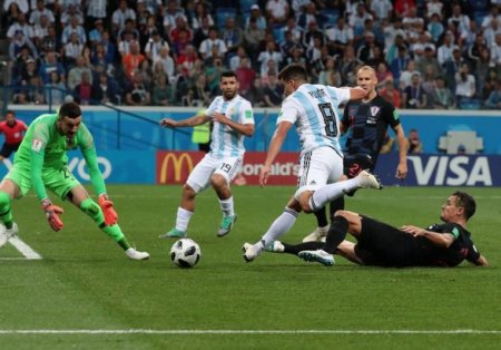 Xorvatiya millisi argentinalıları darmadağın etdi