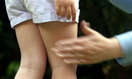Bakıda kilsədə  keşiş ayzaşlı qıza təcavüz etdi