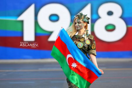 Azərbaycanın ən gözəl kəşfiyyatçı xanımından fotosessiya