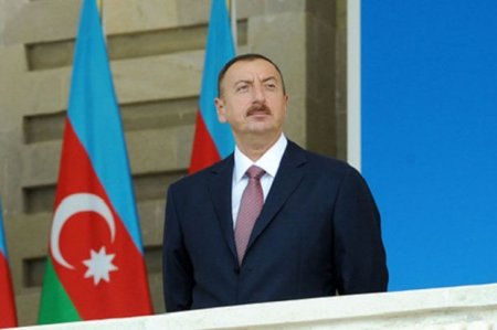 lham Əliyev: 