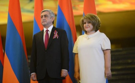 Serj Sarkisyan və arvadı Ermənistanı necə talayıblar
