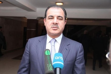 Abbas Abbasov Elmar Vəliyevə 2 bənd şeir yazdı