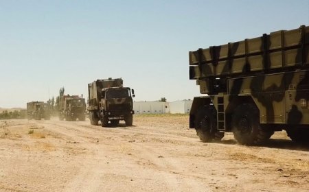 Təlimə cəlb edilmiş tank bölmələri tapşırıqları yerinə yetirirlər