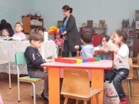 Azərbaycanda təhsilin özülünü laxladan xaos barədə araşdırma